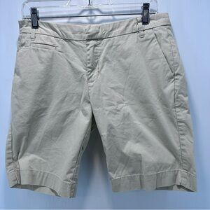 Patagonia Shorts Womens Size 4 Organic Cotton 9" Inseam Mid-rise Chino Cream EUC